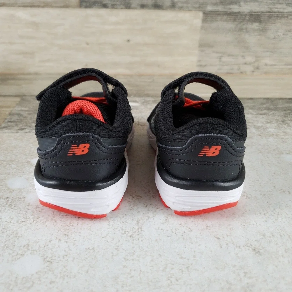 New Balance 680 v6 Kids‎ Shoes Sz 2 M Running Athletic Black White Sneakers